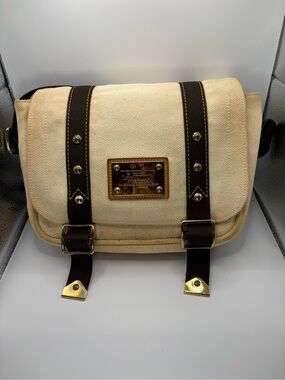 Louis Vuitton Antigua Besace Cream Canvas Messenger Bag with Dark Brown Trim